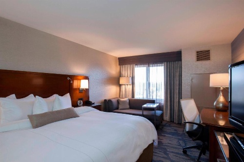 Rochester Airport Marriott image 28